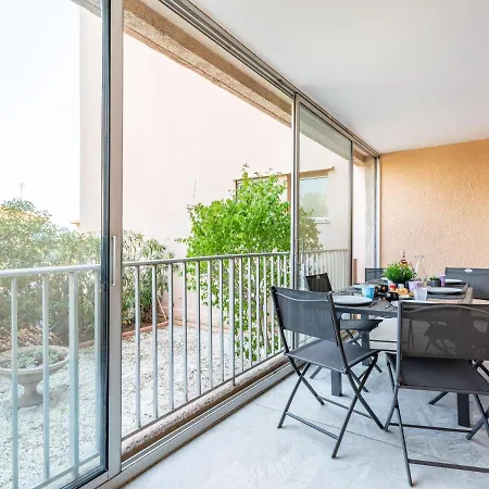 Le Phenicia By Interhome